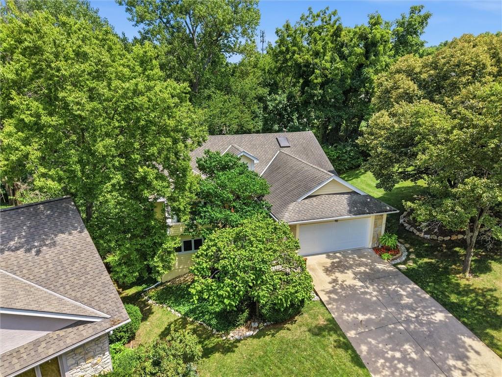 16 W 123rd Ter, Kansas City, MO 64145