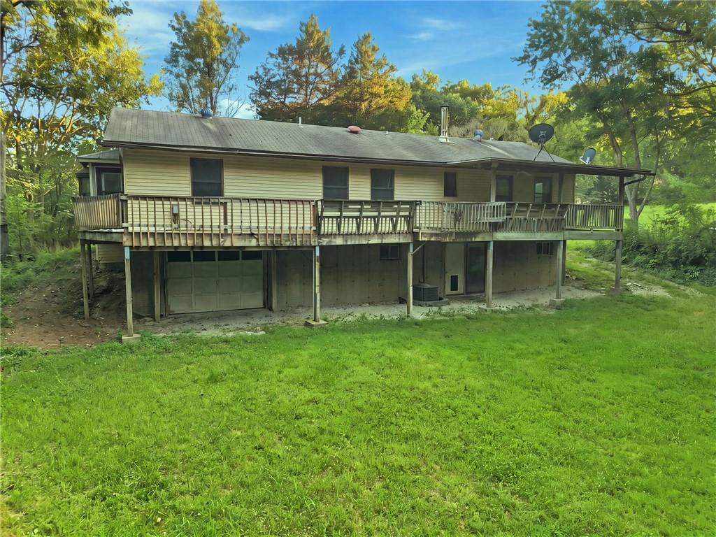 17052 Dempsey Rd, Leavenworth, KS 66048