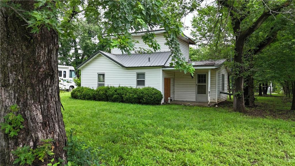 761 Garrison St, Fort Scott, KS 66701