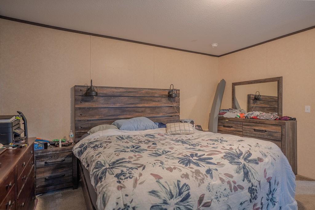 9243 1st St, Hume, MO 64752