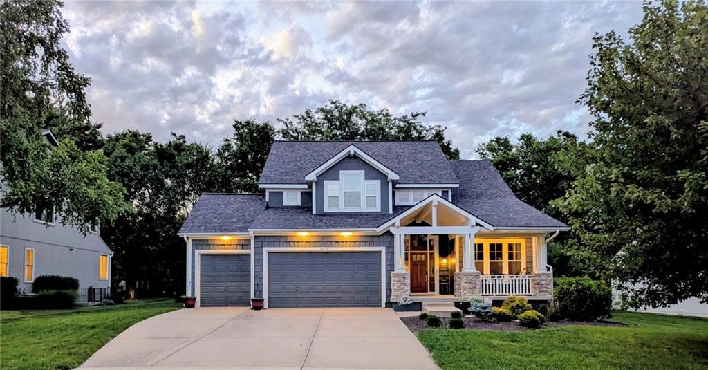 4834 W 155th Ter, Overland Park, KS 66224