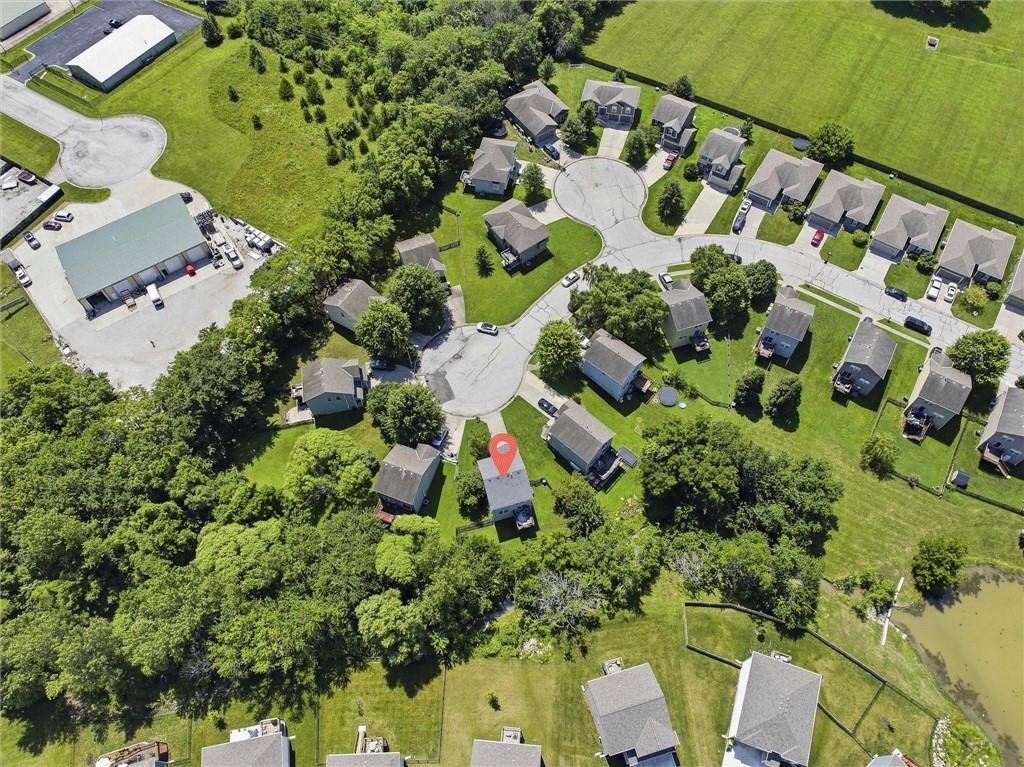 11120 Highview Rd, Peculiar, MO 64078