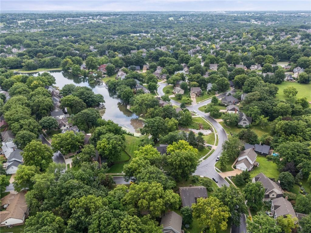 12920 W 117th St, Overland Park, KS 66210
