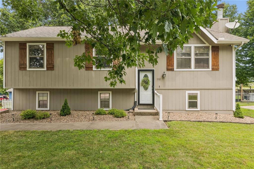 112 E Frank St, Kearney, MO 64060