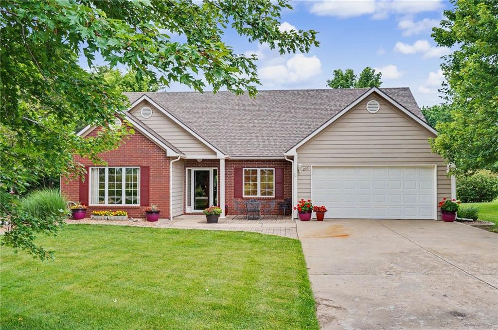 210 E High St, Baldwin City, KS 66006