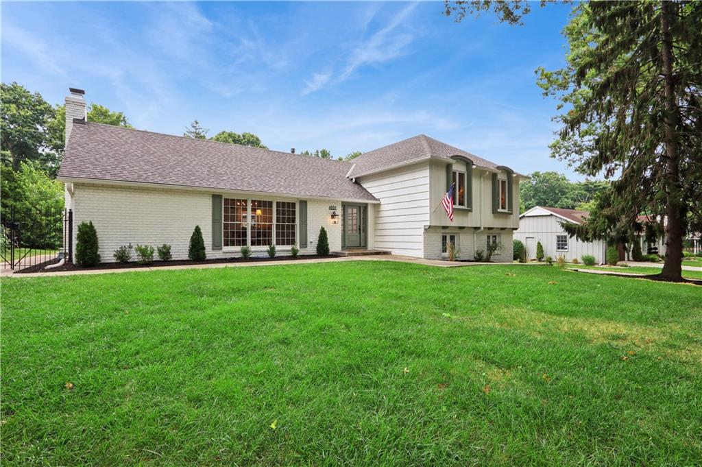 4808 W 81st St, Prairie Village, KS 66208
