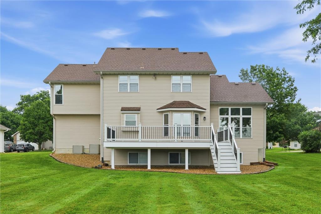 523 Ernest Dr, Clinton, MO 64735