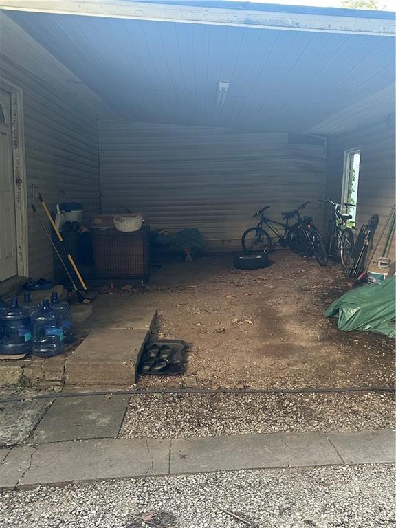 3823 Ruby Ave, Kansas City, KS 66106
