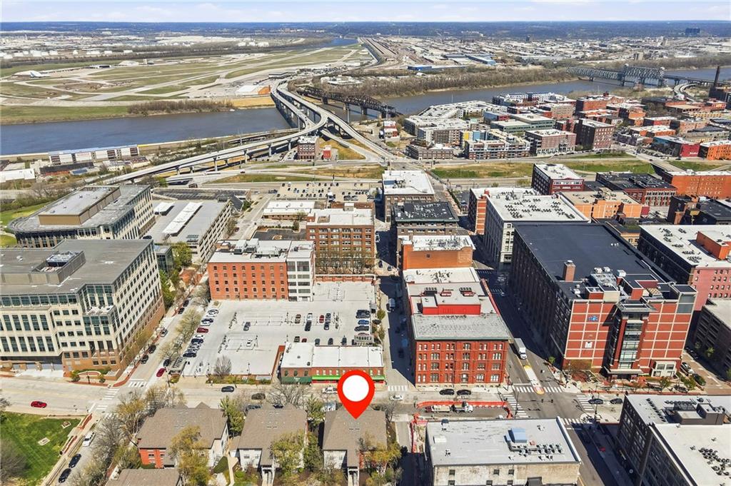 425 W 9th St #103, Kansas City, MO 64105