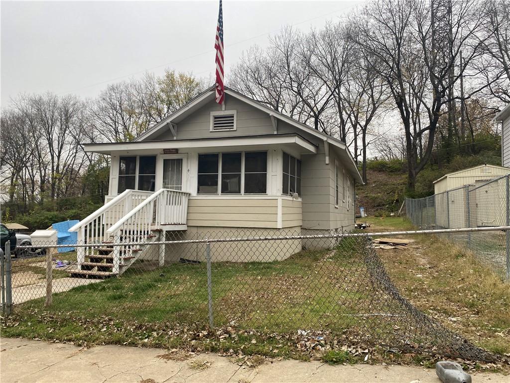 436 Tullis Ave, Kansas City, MO 64125
