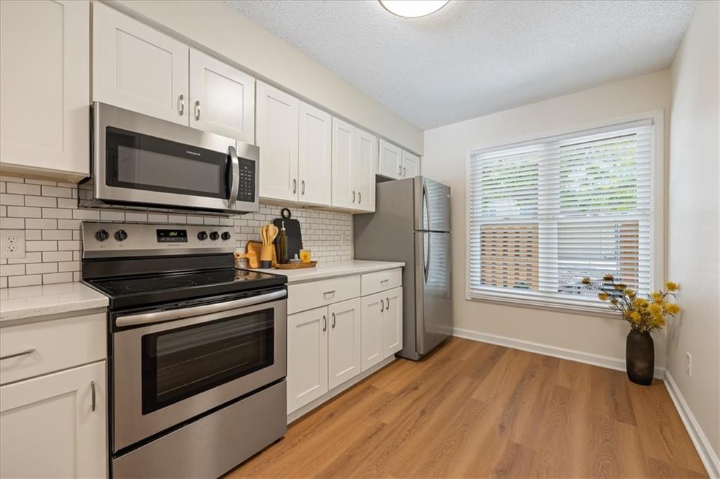 731 E 121st Ter, Kansas City, MO 64146