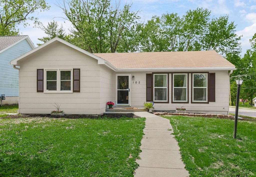 102 S 18th St, Leavenworth, KS 66048