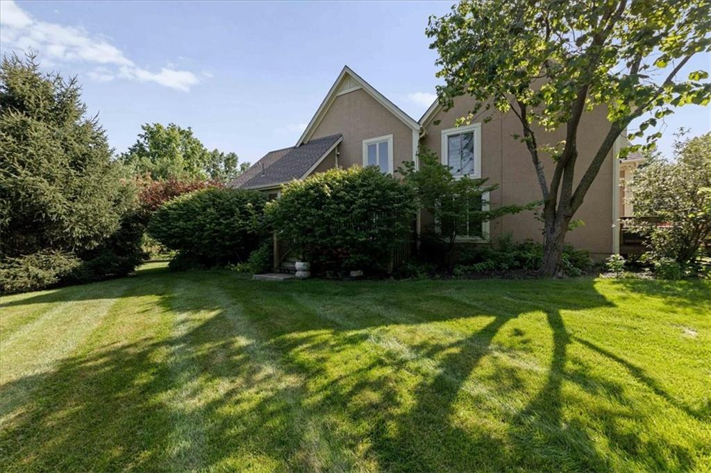 11907 Westgate St, Overland Park, KS 66213