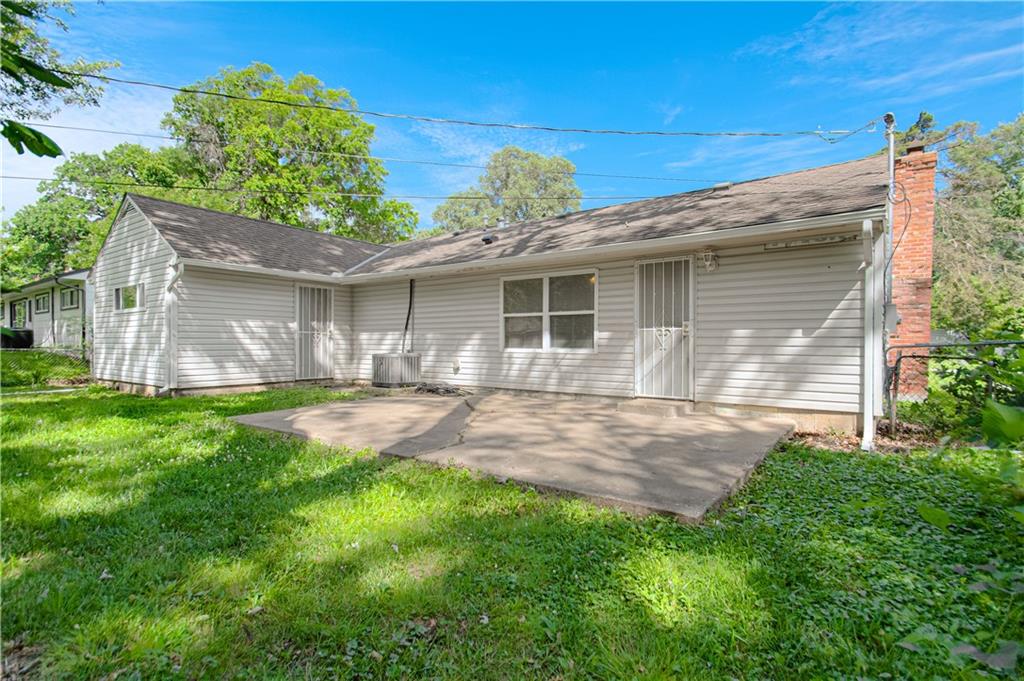 7317 E 109th St, Kansas City, MO 64134