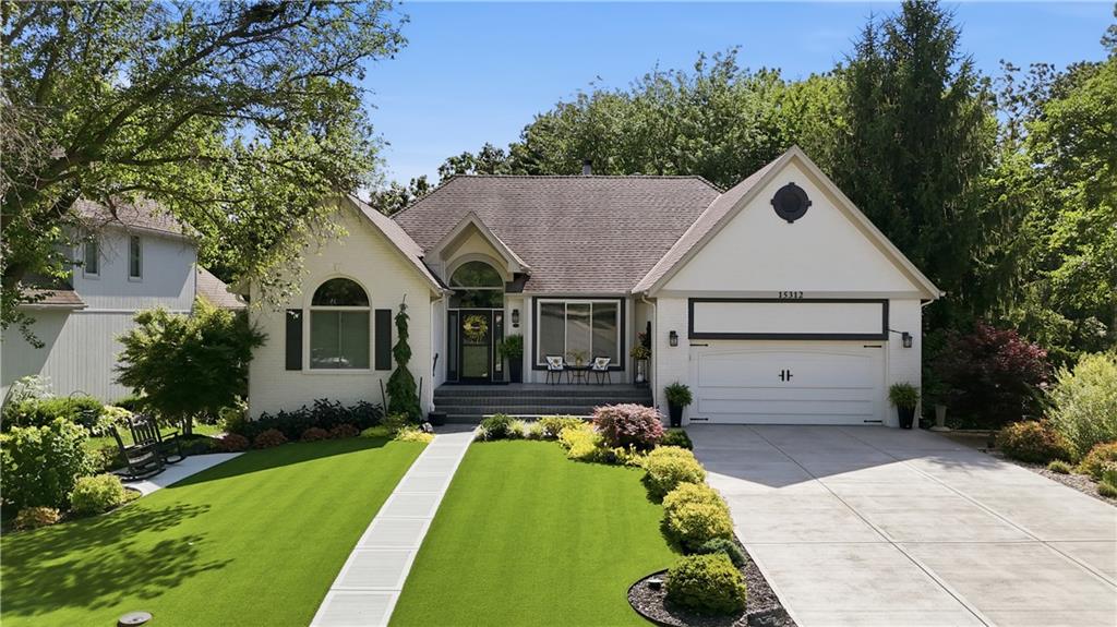 15312 Woodson Ln, Overland Park, KS 66223