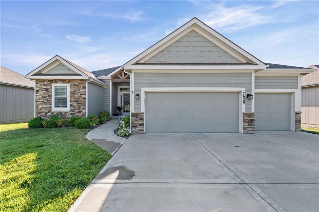 7629 N Kensington Ave, Kansas City, MO 64119