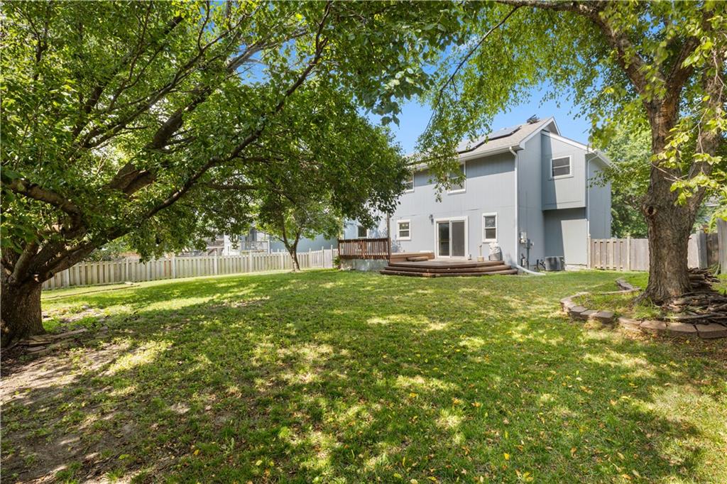 11039 N Baltimore Ave, Kansas City, MO 64155