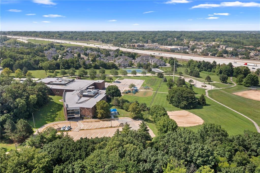 9654 W 116th St, Overland Park, KS 66210