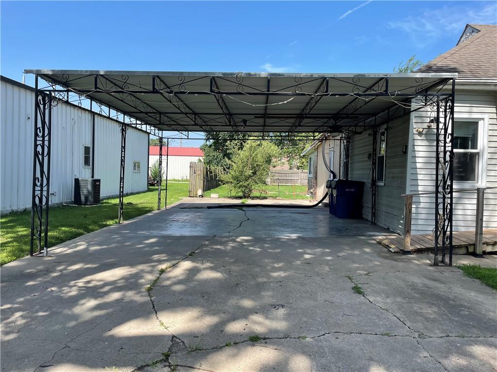 217 Main St, Linwood, KS 66052
