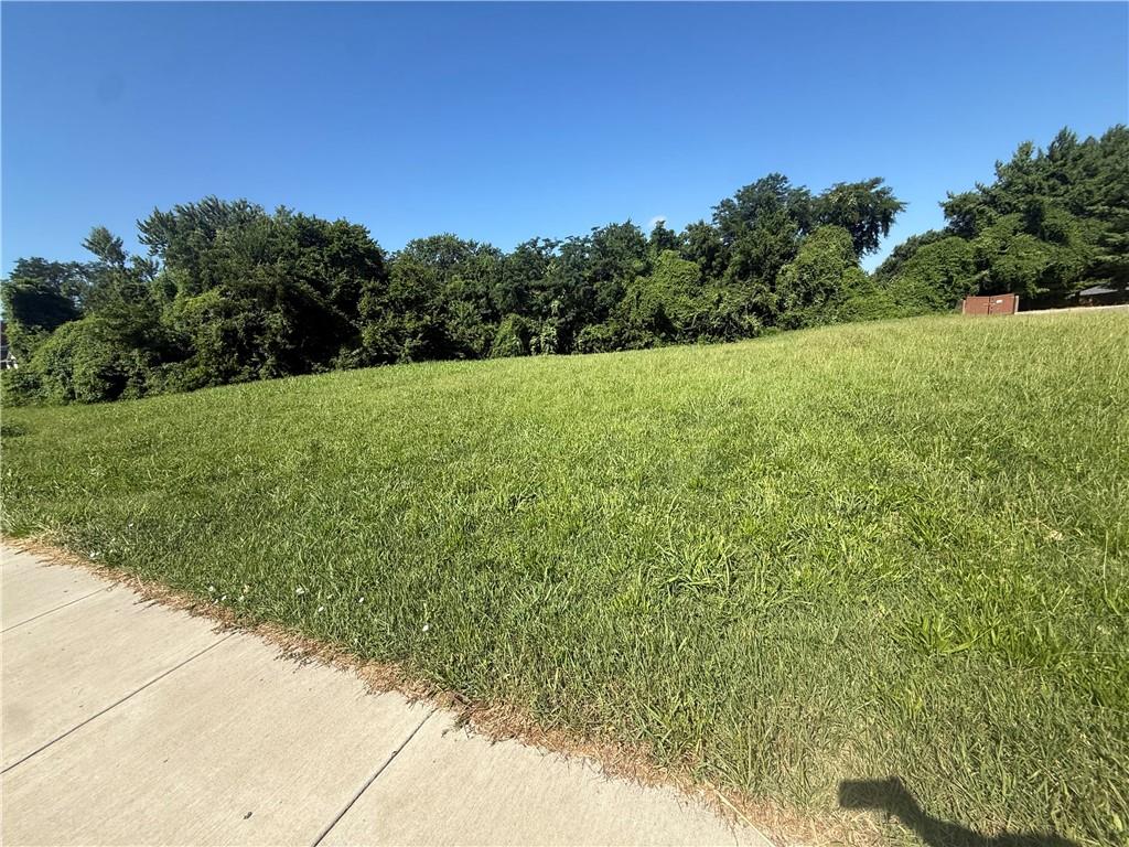 2147 NW 7 Hw, Blue Springs, MO 64015