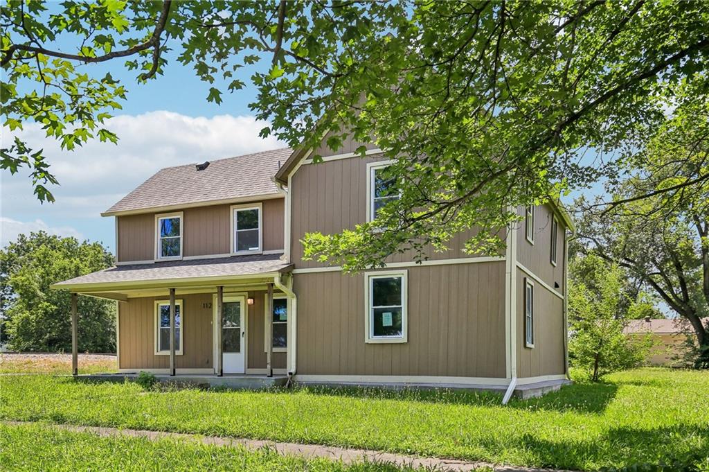 112 W Pine St, Drexel, MO 64742