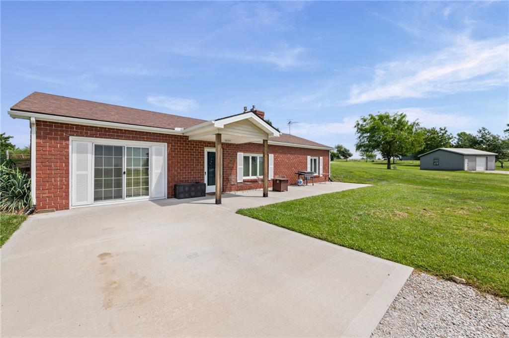 10253 SW Price Dr, Lawson, MO 64062