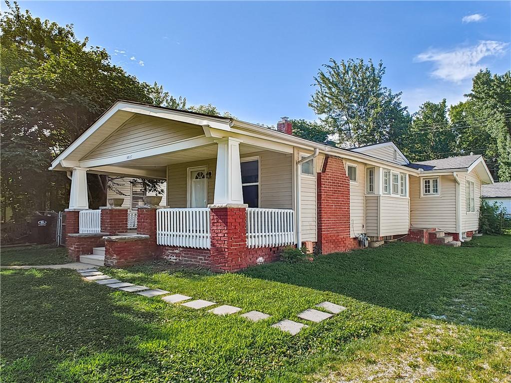 10117 E 10th St S, Independence, MO 64053
