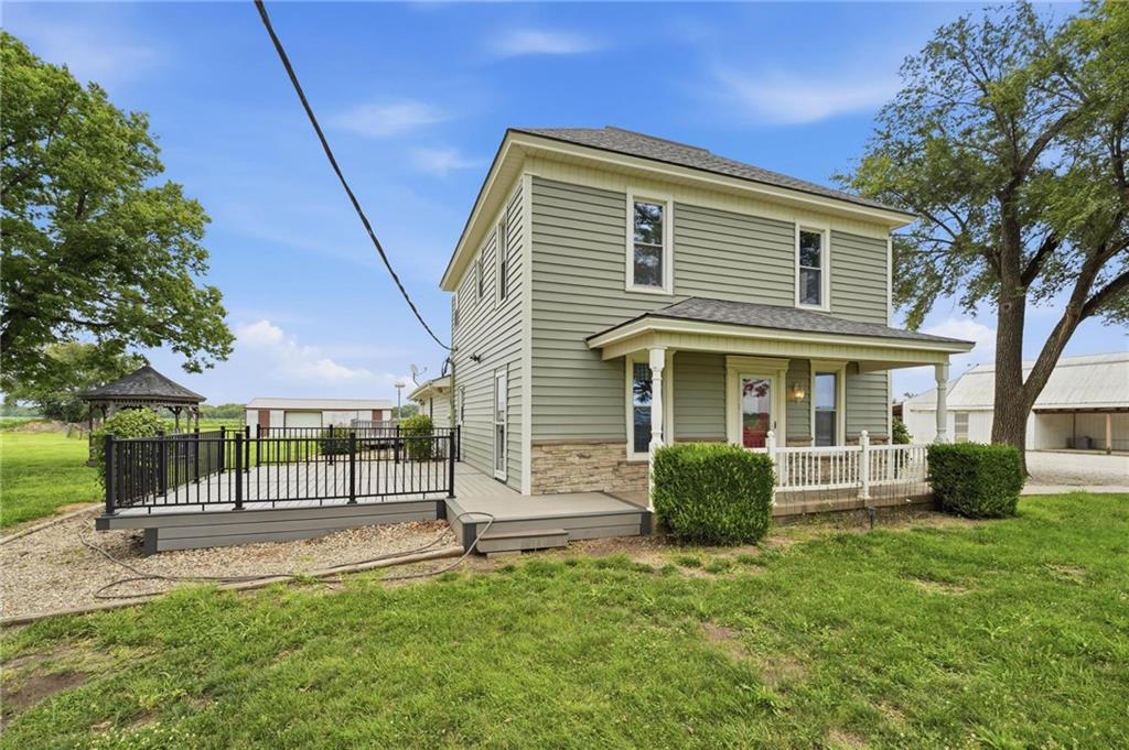 2171 Eisenhower Rd, Ottawa, KS 66067