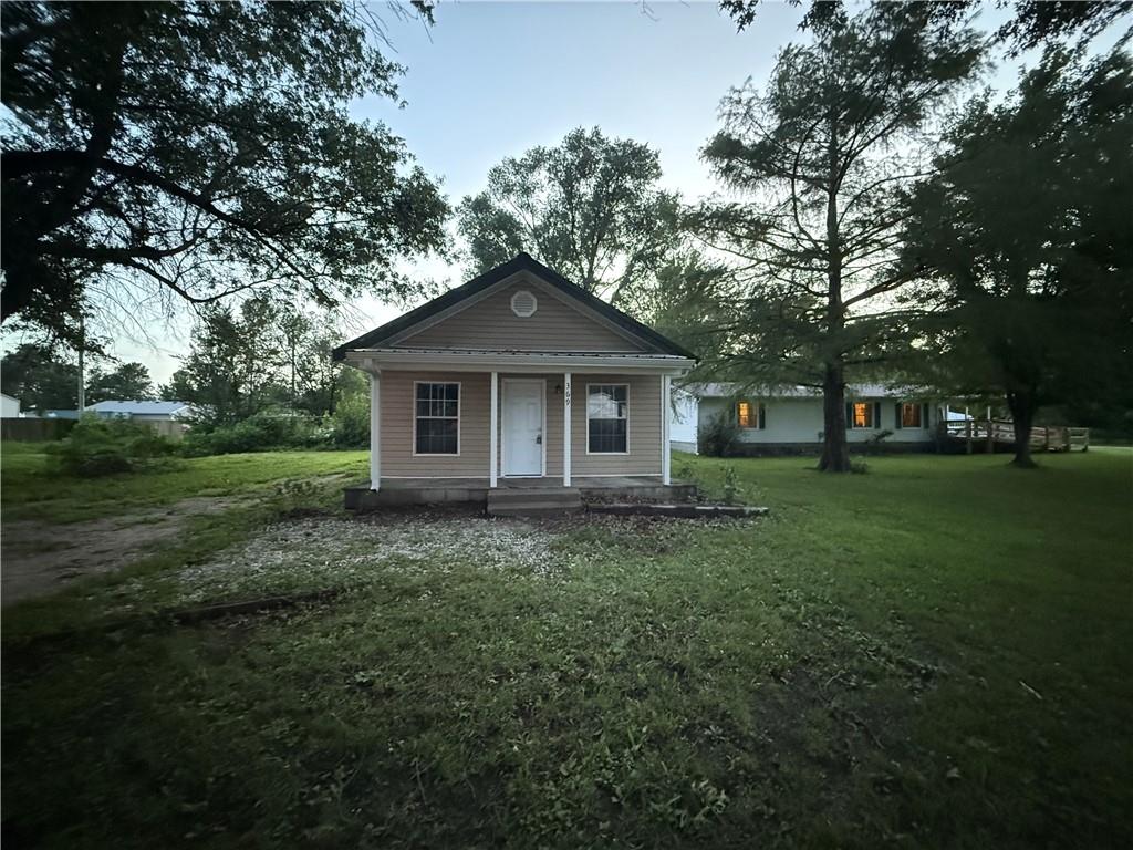 369 Martin Ave, Asbury, MO 64832