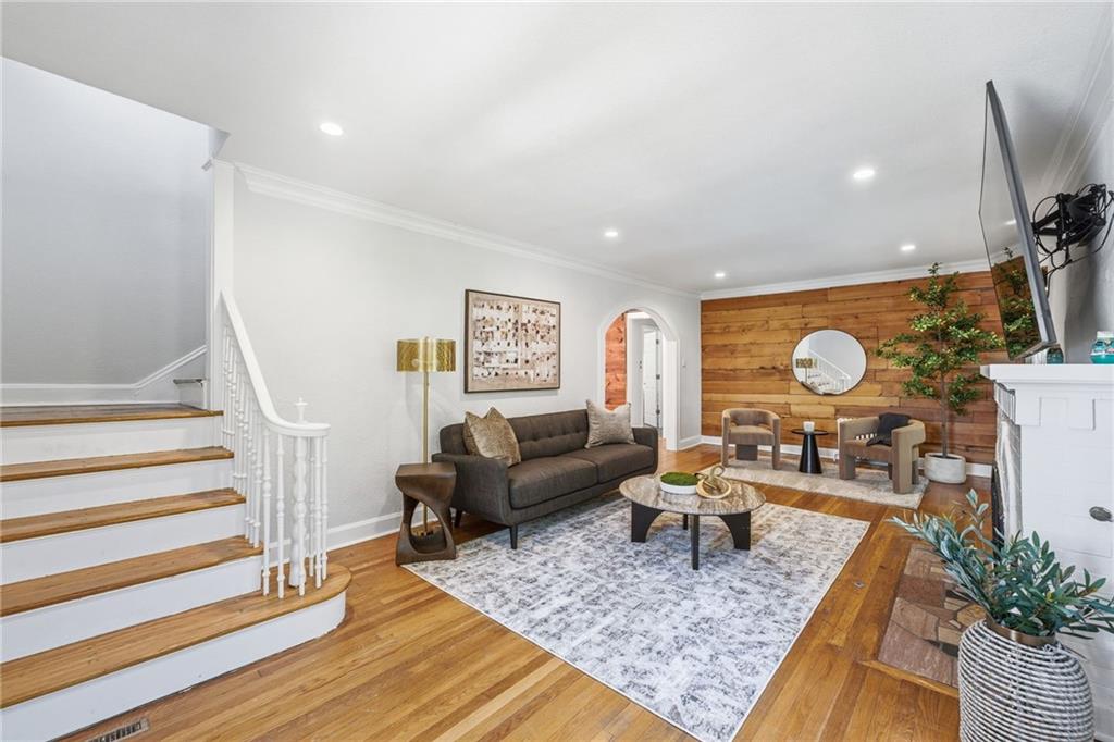 7135 Jefferson St, Kansas City, MO 64114
