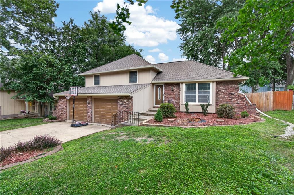 7823 Woodson Rd, Raytown, MO 64138