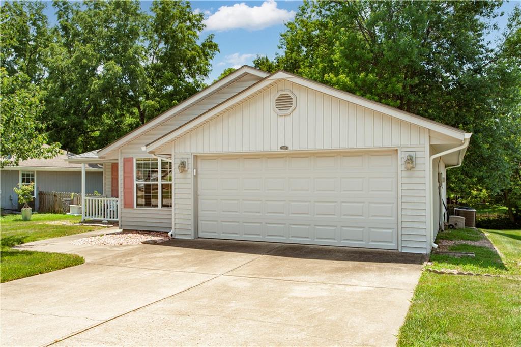 2008 Wien Ave, Grain Valley, MO 64029