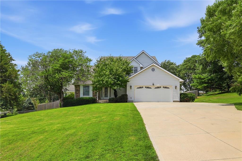 303 S 22nd St, Atchison, KS 66002