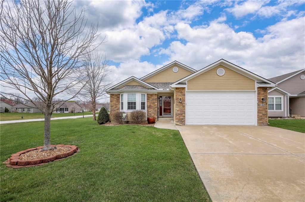 5368 S Davidson Ct, Independence, MO 64055
