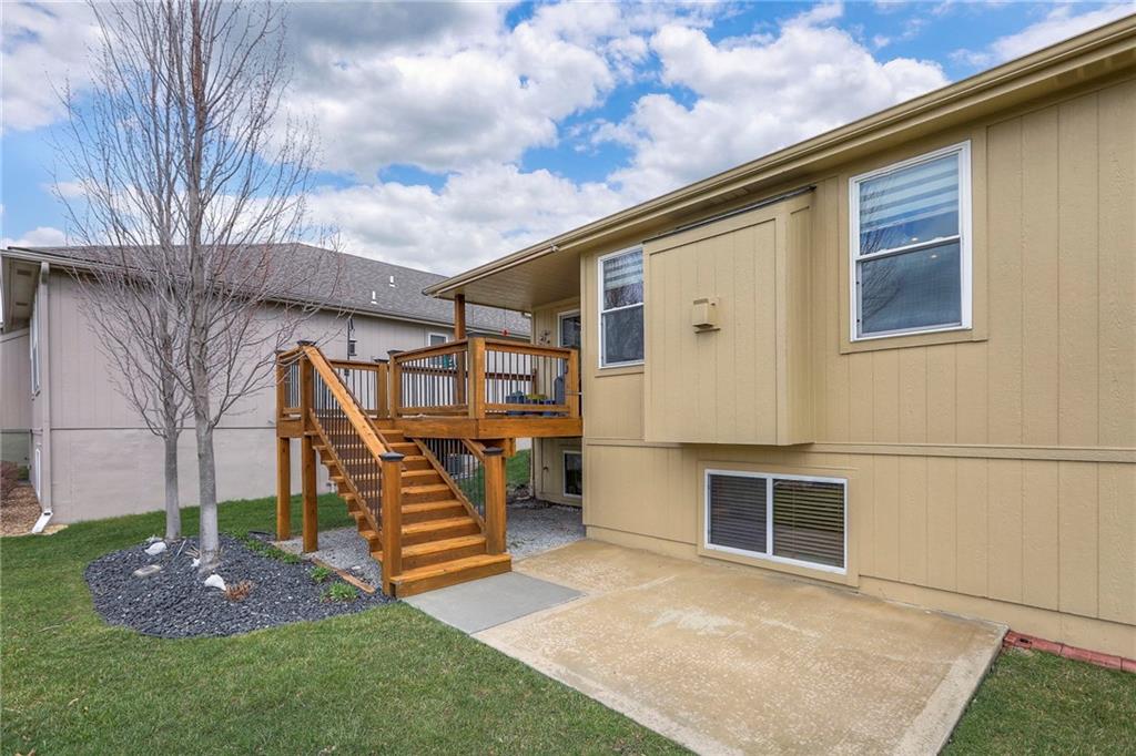 5368 S Davidson Ct, Independence, MO 64055