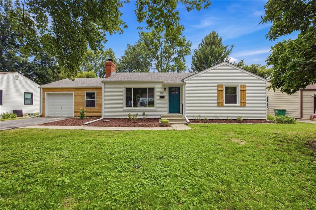 4121 W 54th St, Roeland Park, KS 66205