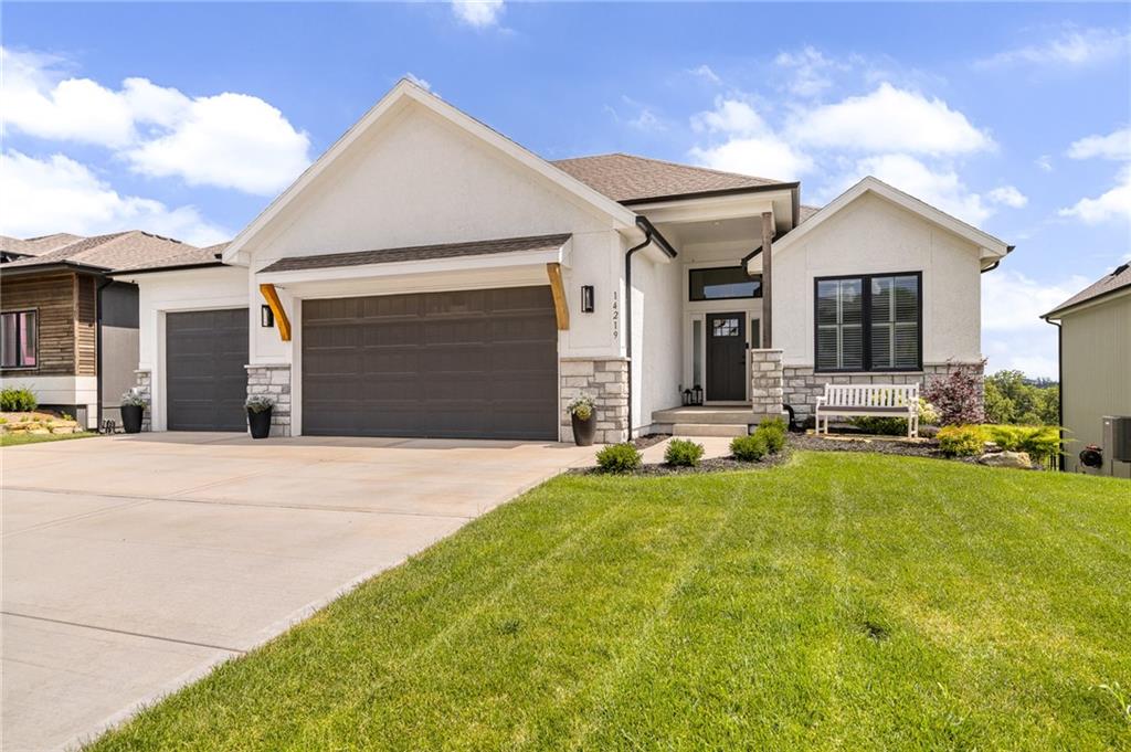 14219 S Houston St, Olathe, KS 66061