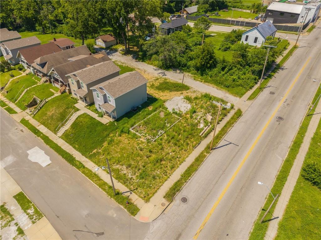 3900 Park Ave, Kansas City, MO 64130