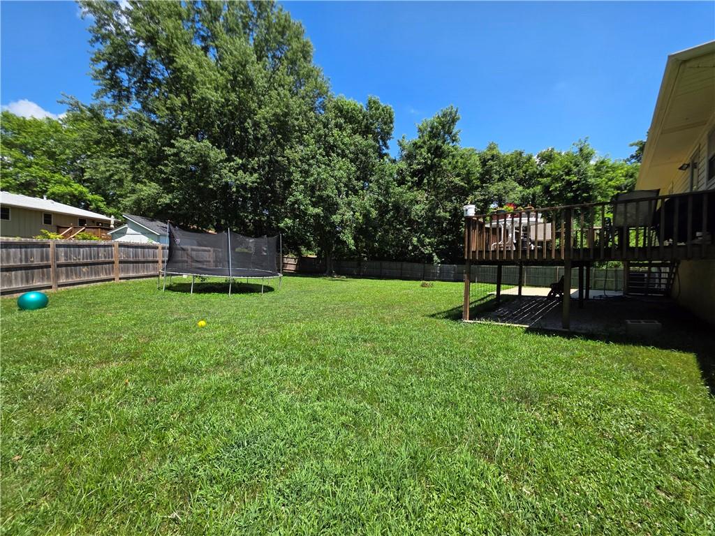 1304 SE 20th St, Oak Grove, MO 64075