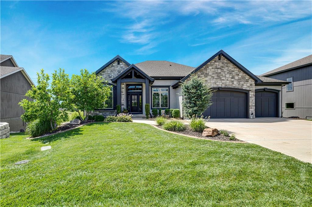 25005 W 114th St, Olathe, KS 66061