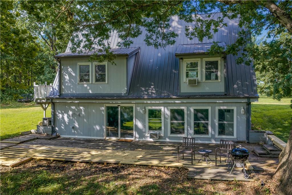 827 SE 425 Rd, Knob Noster, MO 65336
