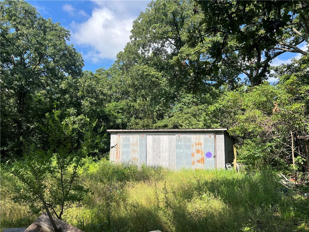 647 NE 185 Pvt Rd, Osceola, MO 64776