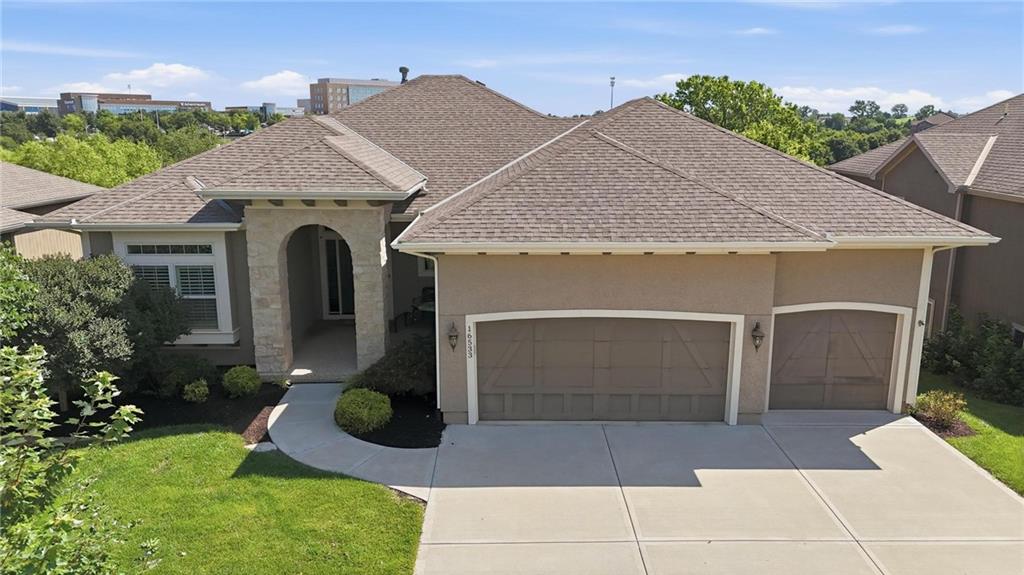 16533 Hardy St, Overland Park, KS 66085