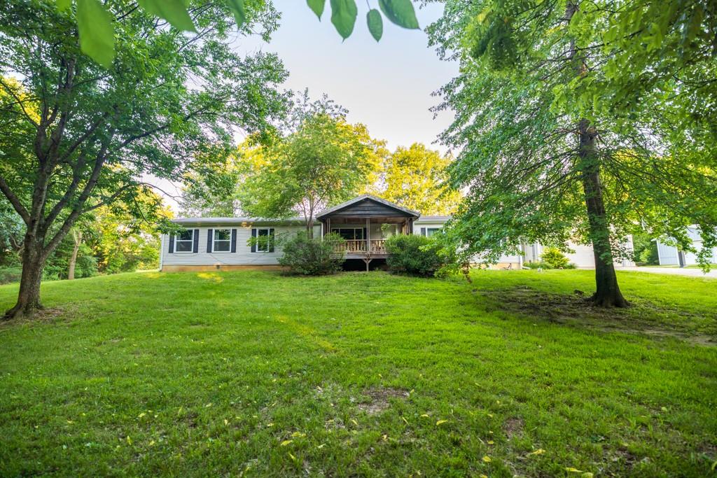 12895 214th St, Linwood, KS 66052
