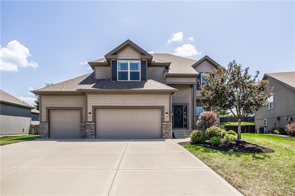 6011 NW 92nd Ter, Kansas City, MO 64154