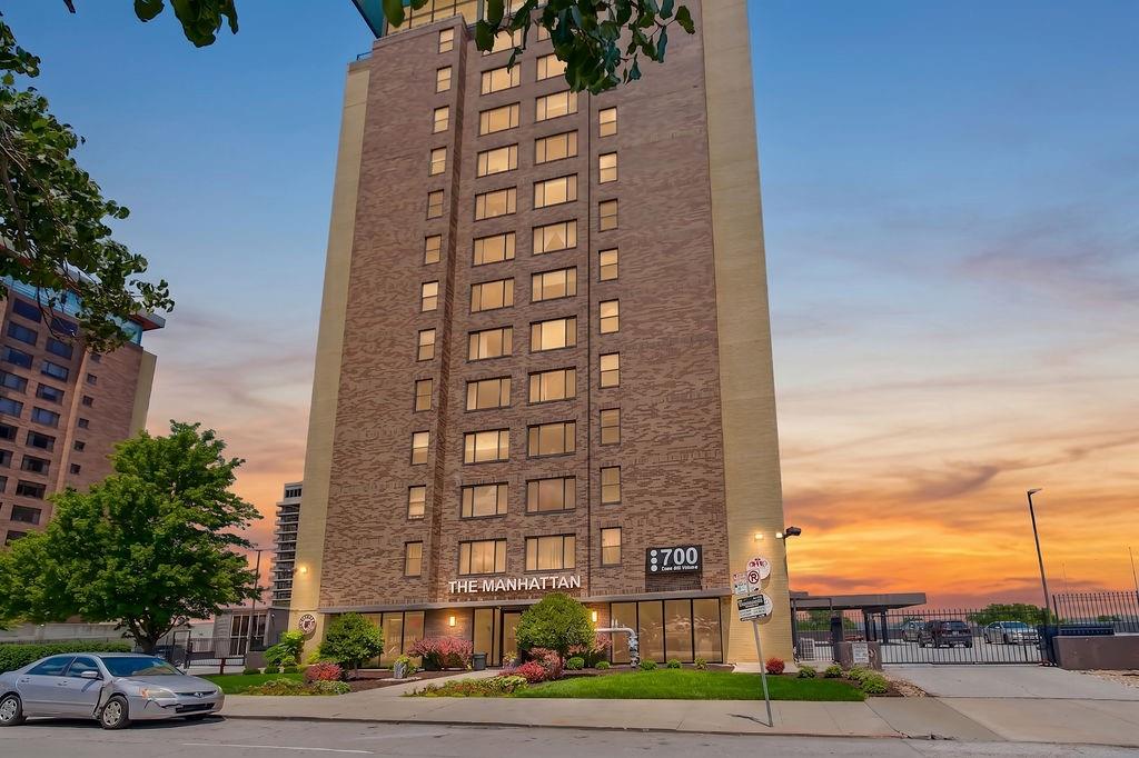 700 E 8th St #5K, Kansas City, MO 64106
