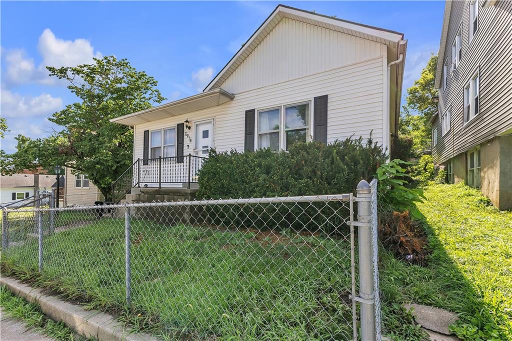 2918 N 9th St, St Joseph, MO 64505