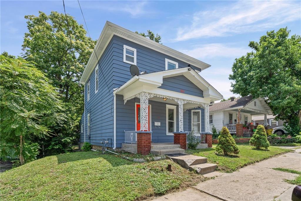 611 N Spring St, Independence, MO 64050