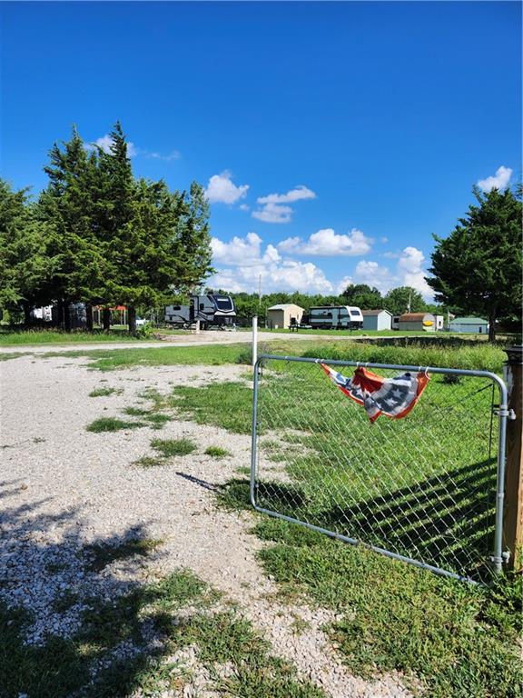 42 Timber Ln, Linn Valley, KS 66040