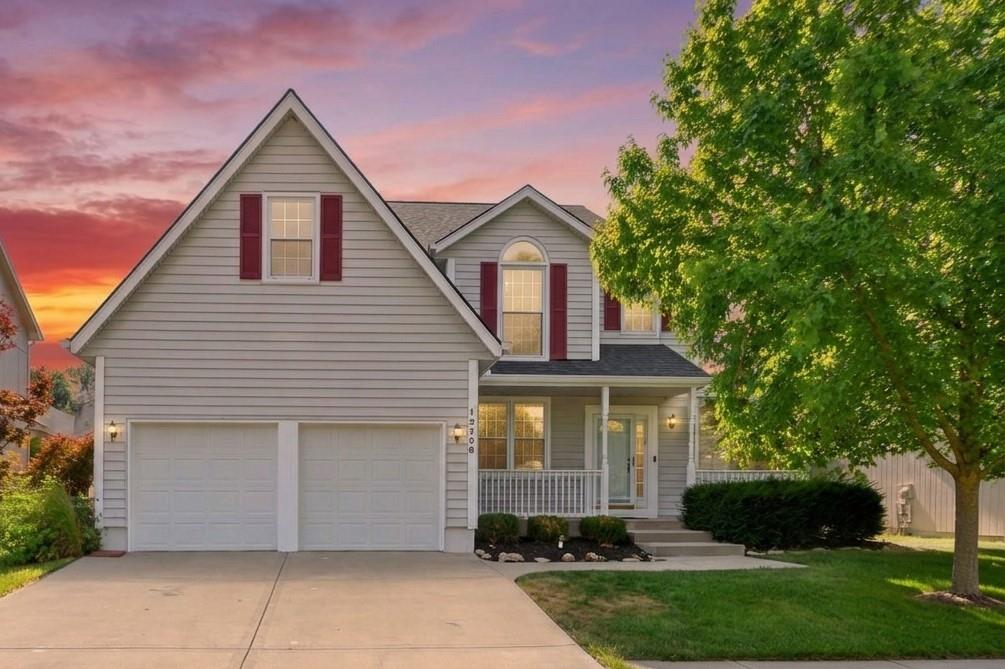 12706 Benson St, Overland Park, KS 66213